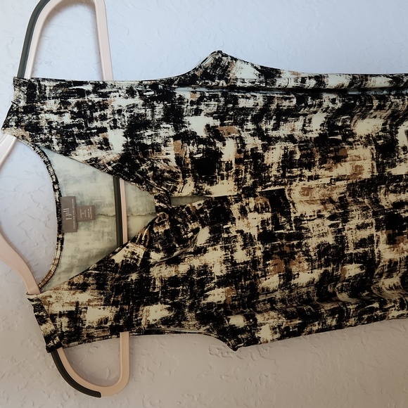 Spring dress - Picture 3 of 5